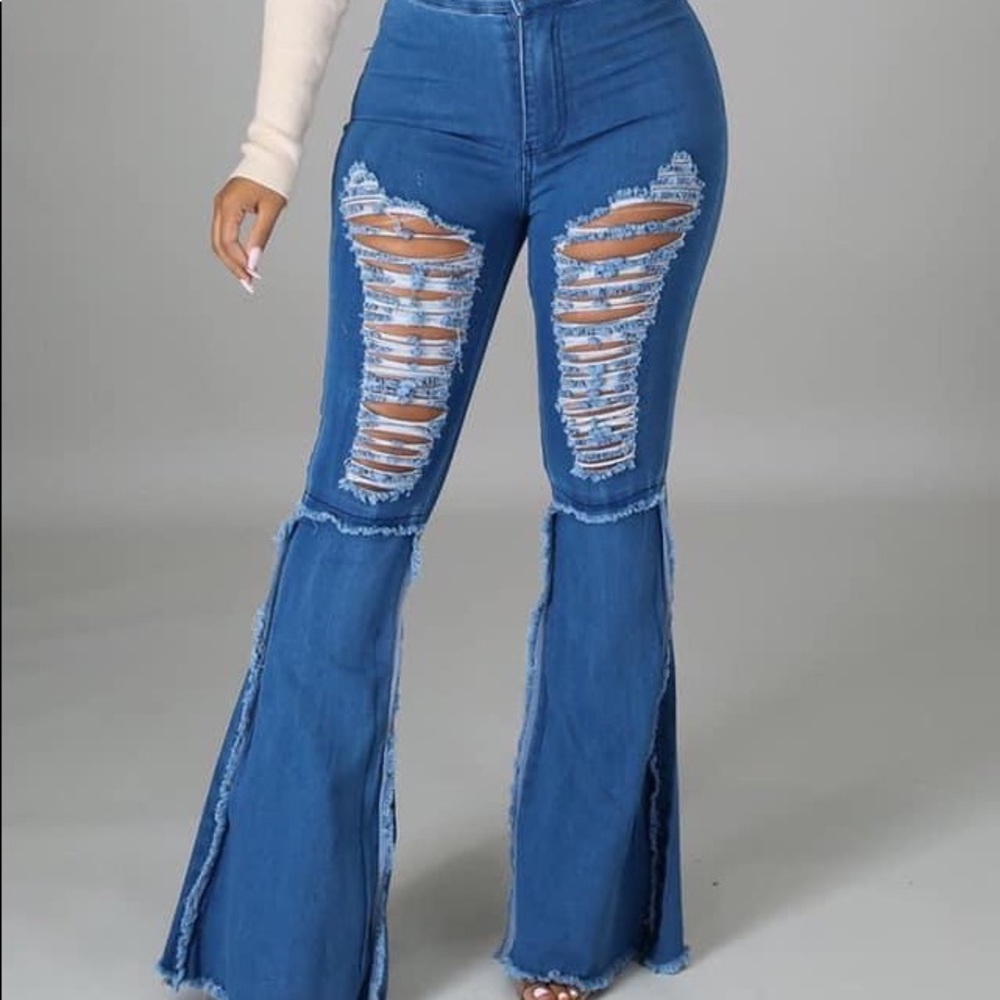 Women Ripped Jeans